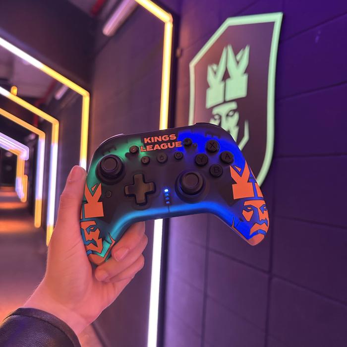 Blade Gaming Kings League Wireless Gamepad — image 16 of 38