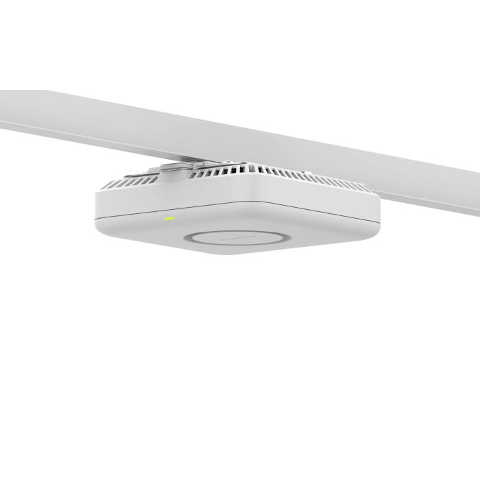 NETGEAR WBE758 11530 Mbit/s White Power over Ethernet (PoE) — image 8 of 20