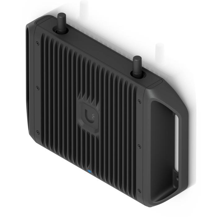 Ubiquiti UCG-Industrial gateway/controller 1000, 2500, 10000 Mbit/s — image 23 of 26