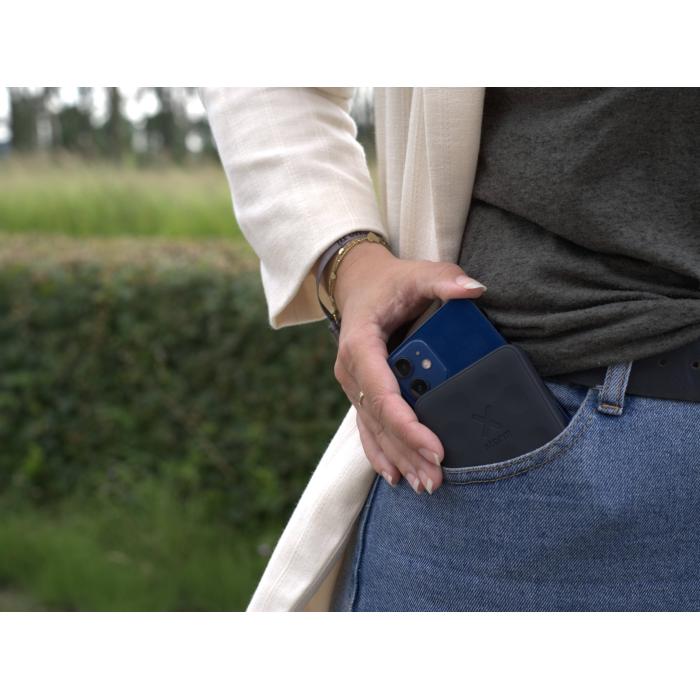 Xtorm Magnetic Wireless Powerbank - 5.000mAh - Midnight Black — image 24 of 24
