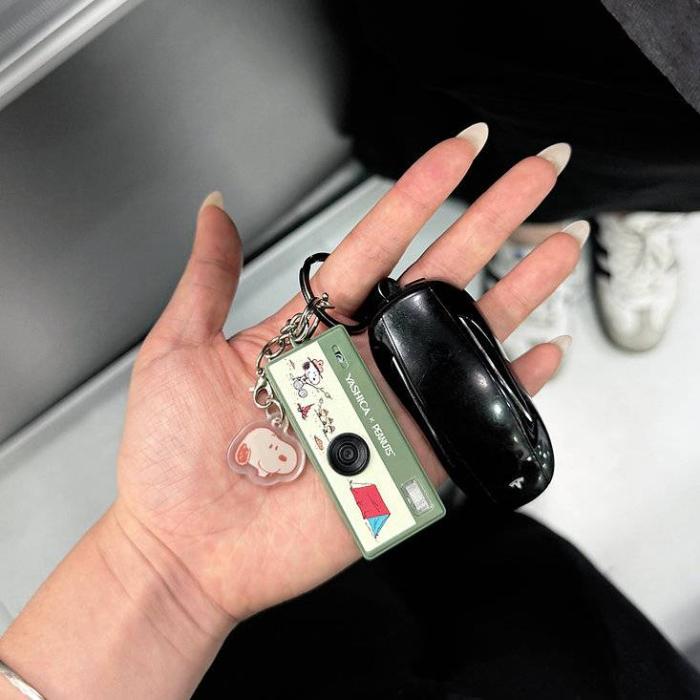 Yashica Peanuts Funtastic Keychain Snoopy 1/4'' Compact camera 1 MP CMOS 1440 x 1080 pixels Multicolour — image 3 of 8