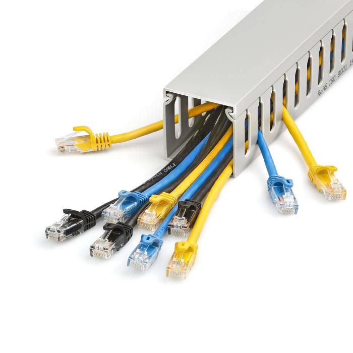 StarTech.com Canaleta para Cableado con Ranura Abierta y Tapa, 50 mm An x 50 mm Al - 2 m Lar - Ranuras de 8 mm, Cubierta de — imagen 4 de 4