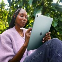 Apple iPad Air Apple M 256 Go 27,9 cm (11'') 12 Go Wi-Fi 7 (802.11be) iPadOS 26 Bleu, voir l’image 8 sur 20