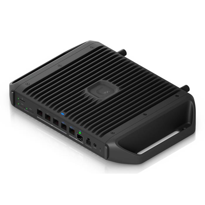 Ubiquiti UCG-Industrial entrée et régulateur 1000, 2500, 10000 Mbit/s — image 8 sur 26
