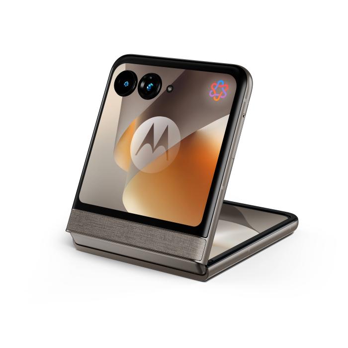 Motorola razr 70 (8/256GB, Doppia camera 50MP, Display interno FHD+ 6.9'' 120Hz e esterno 3.62'', MediaTek Dimensity 7450X — immagine 14 di 42