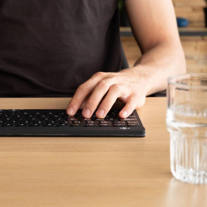 R-Go Tools Tastiera ergonomica R-Go Compact Break, tastiera compatta con software break, QWERTY (PT), bluetooth, nero — immagine 21 di 28